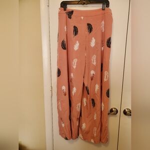 Feather Print Wide Leg Pants.  XL